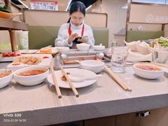 -海底捞火锅(高新活力城Villgae店)