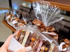 -Laderach 莱德拉(上海环贸iapm店)