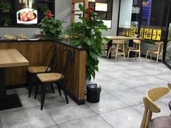 -小梅园饭堂(东方路店)