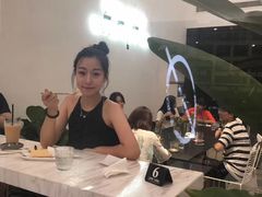 -UNI UNI(环亚凯瑟琳店)