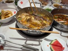 -七欣天香辣蟹火锅(闵行浦江欢乐颂店)