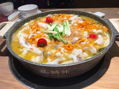-山城外·非遗酸菜鱼(蜀都万达店)