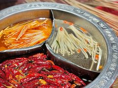 -钢管厂五区小郡肝串串香火锅(人民广场店)