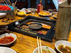 -老牌坊云南鱼豆花火锅(爱建店)