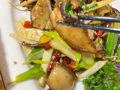 青蒜炒腊肉-闻道食府烙饼卷带鱼(原车耳营店原大觉寺店)