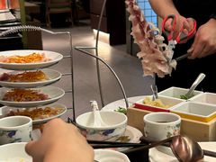 -得意咚瓜·顺德鱼生·冬瓜火锅(深圳首店)