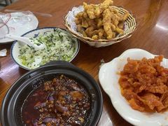 -胡子饮食店