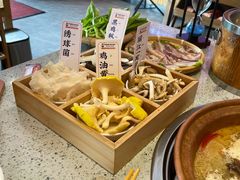 -阿婆情腊排骨火锅(金虹路店)