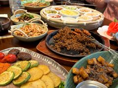 -包整·丝娃娃(一览甲秀楼风景店)