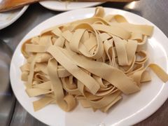-胡须佬鸡煲四季火锅店(石厦西村直营店)