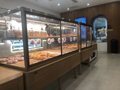 面包甜点陈列柜-石头先生的烤炉(济南领秀城贵和店)