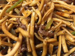 馓子牛肉丝-刘胖子家常菜·蹄花焖藕(中央花园店)