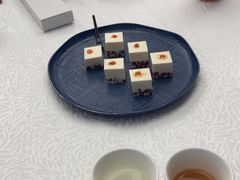 -品海楼·大连海胆锅贴馆(东港店)