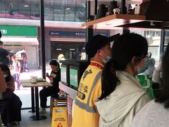 -老乡鸡(武汉中南梅苑小区地铁站店)