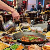在成都！！这家三层楼的独栋火锅味道好霸道啊！！