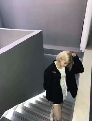 -盛宝成美业接发烫发染发脏辫