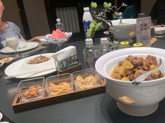 -忆江南·临江鱼馆