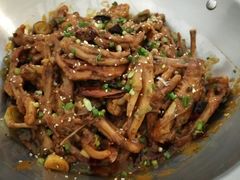 -张大师鸭爪爪特色干锅(南湖店)
