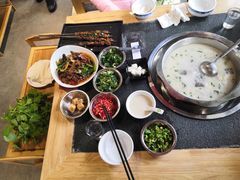 -肖仙仙羊肉汤·始于1996年(郫都店)