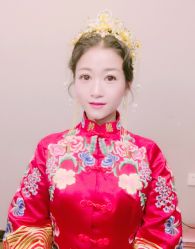 -艾米丽婚纱礼服