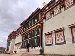 -噶丹松赞林寺