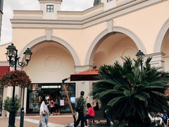 -佛罗伦萨小镇广佛名品奥特莱斯(疏港路店)