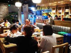 大堂-十六中酱肉·烧烤·京菜小馆(五方桥旗舰店)