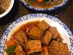 -阿鹏故事云南野生菌火锅(人民路店)