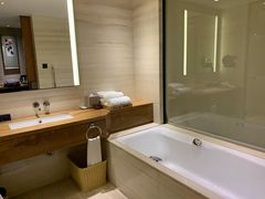 -广州汇华希尔顿逸林酒店