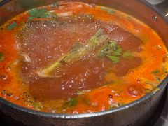 -野山舂·贵州现舂酸汤牛肉(民生路店)