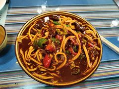 -吐尔逊拌面美食