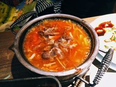 石锅肥牛-蜜桃餐厅·江浙融合菜(荟聚购物中心店)