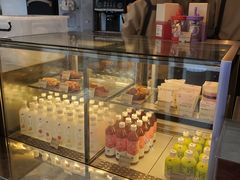 面包甜点陈列柜-喜茶(北京三里屯太古里店)