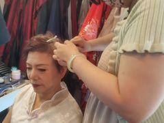 -翩若国风汉服体验馆