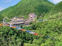 -蝶舞清江·恩施地心谷景区