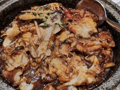 -海派美食·家宴海鲜青岛菜·石锅鲽鱼头(东方城店)
