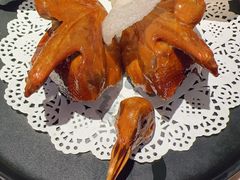 秘制脆皮乳鸽-避风塘(五角场万达店)