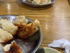 -黄阿姨锅贴大王(万航渡路店)