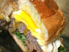 -HIGH FIVE哈福手工汉堡(桂林路店)