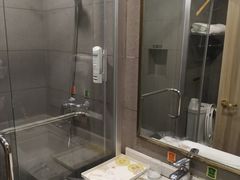 -维也纳酒店(成都春熙路李家沱地铁站店)