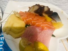 -领鲜活海鲜榴莲自助火锅(东门店)