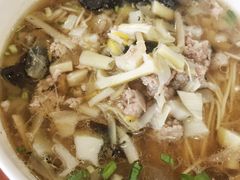 -老西白点心店