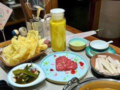 -四点金粥底火锅(沂州里店)