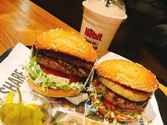 -The Habit Burger Grill 哈比特汉堡(爱琴海店)