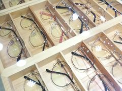 -潘多拉眼镜·蔡司依视路明月(潘家园店)