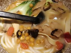 -蒙自源小锅米线(金佰利店)