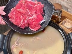 -汤宴·参须肚包鸡(南京路店)