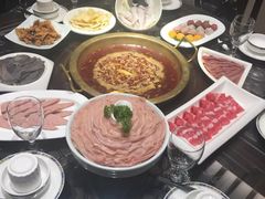 -小天鹅火锅·一线江景洪鼎旗舰店(洪崖洞店)