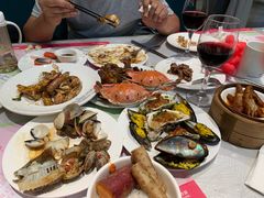 -四海一家自助餐(益田假日广场店)