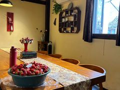 -小草屋轰趴馆别墅派对新场团建家庭聚会